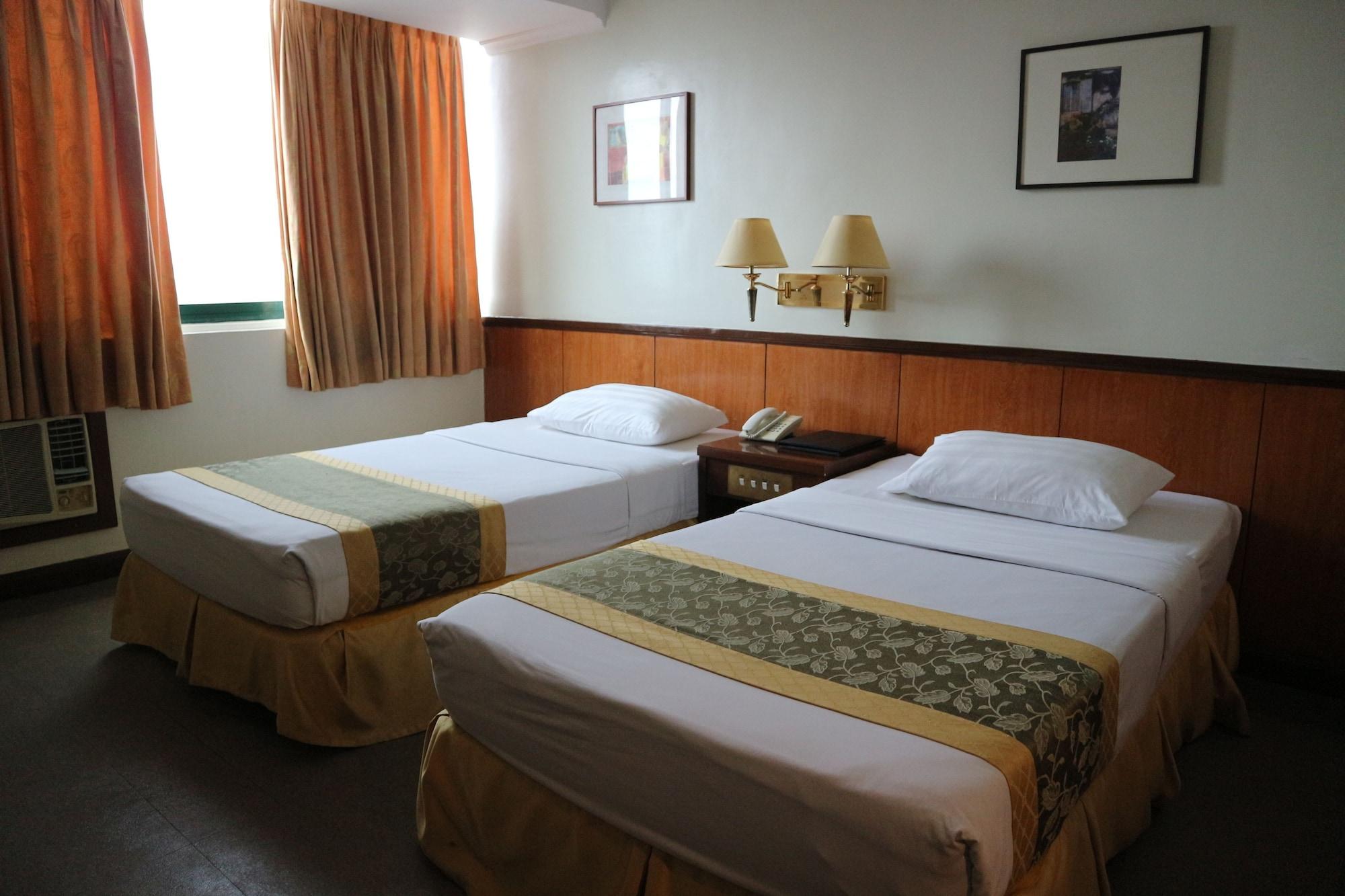 Iloilo Business Hotel Extérieur photo