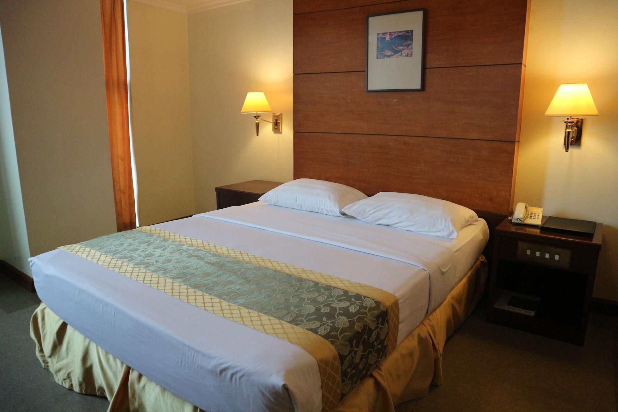 Iloilo Business Hotel Extérieur photo