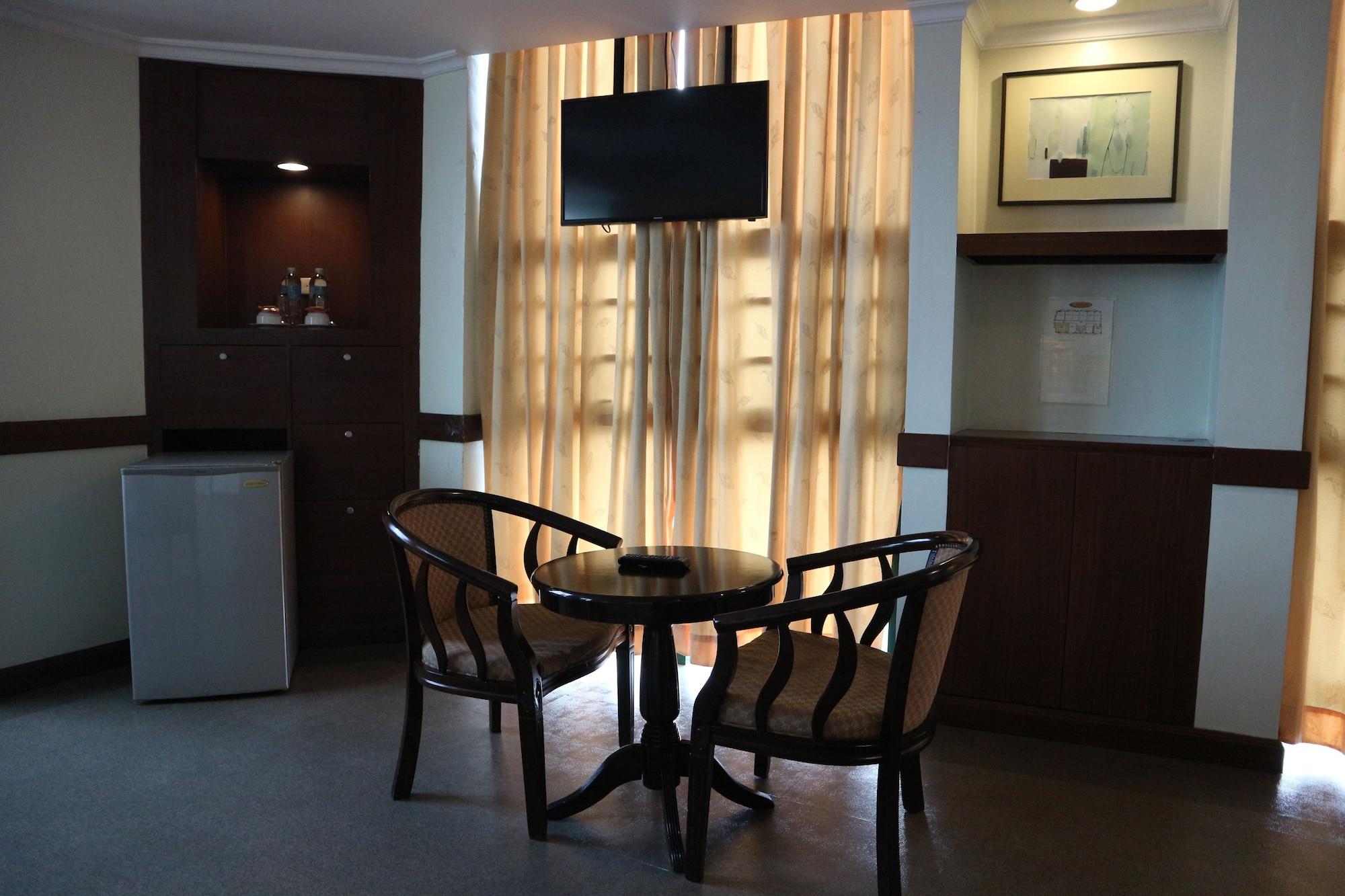 Iloilo Business Hotel Extérieur photo