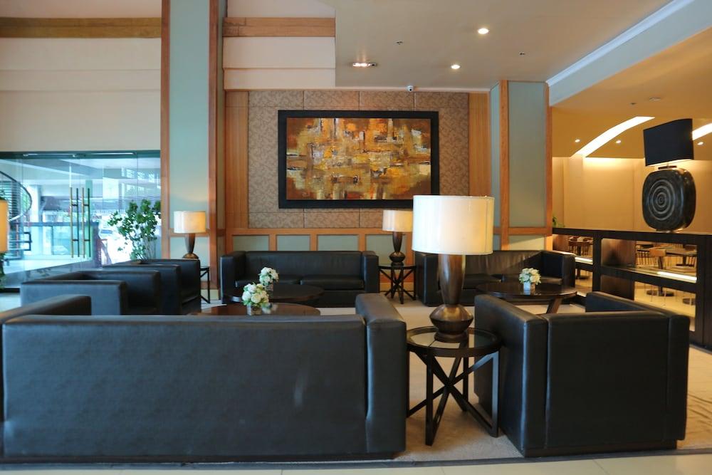 Iloilo Business Hotel Extérieur photo