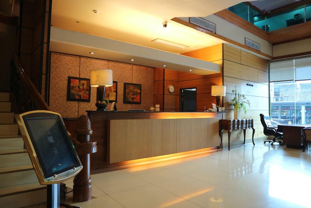 Iloilo Business Hotel Extérieur photo